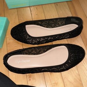 Sophie taylor lace flats with box